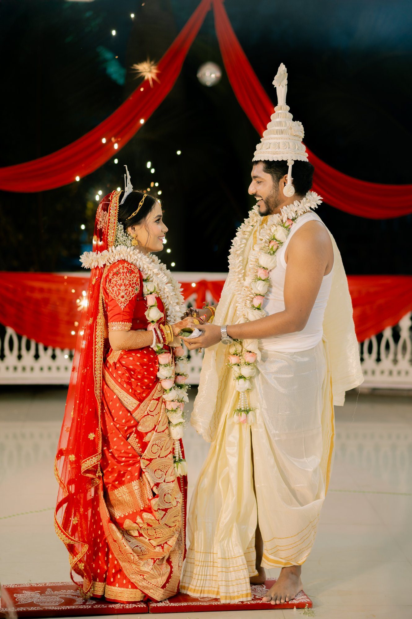 Wedding photographer in Siliguri – Bengali wedding joyful moment – Suvo Weddings